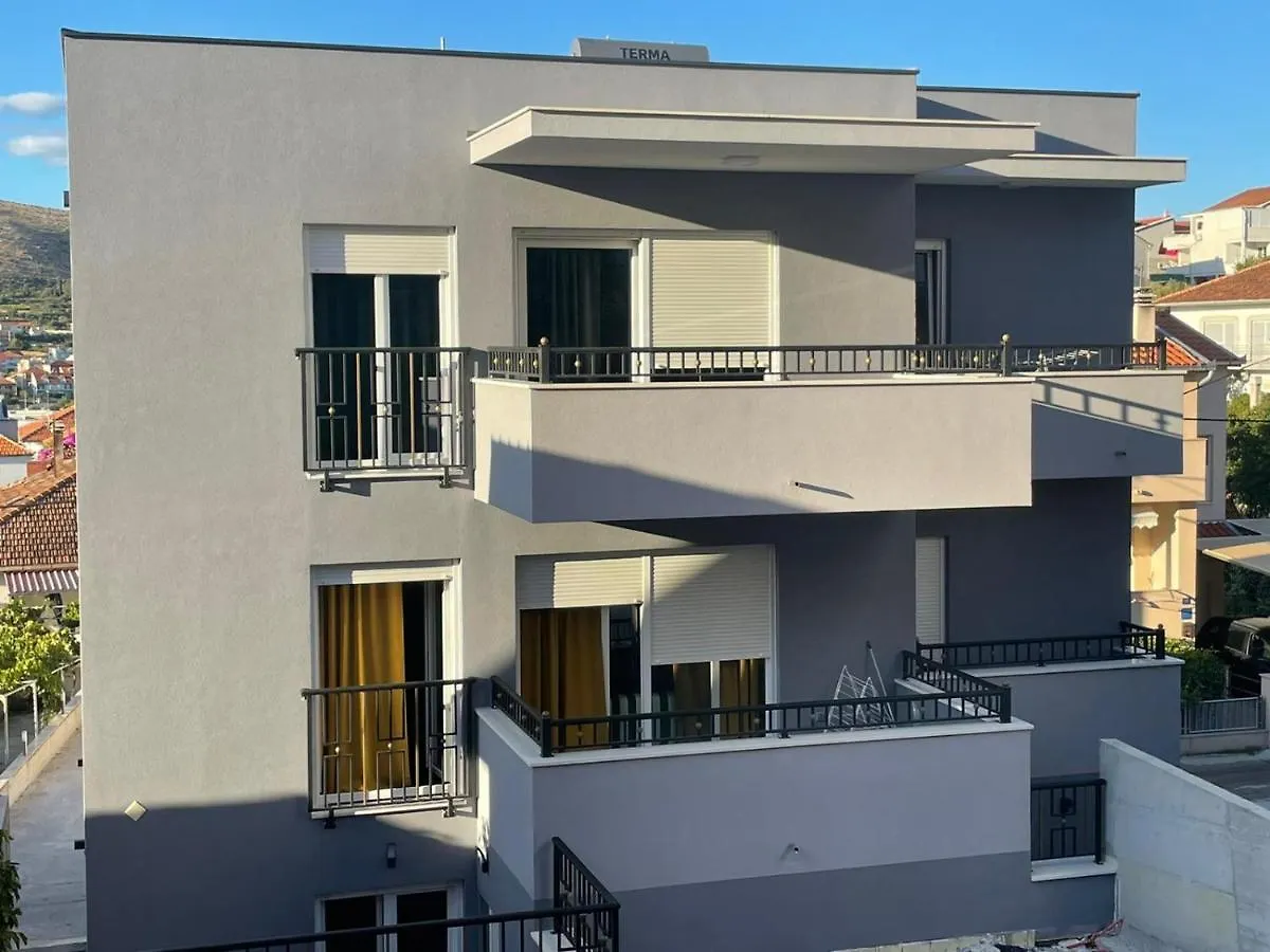 Apartments Pjerina Trogir