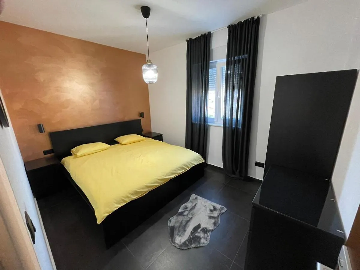 Apartments Pjerina Trogir 0*,  Croatia