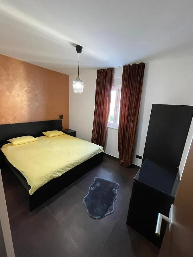 Apartments Pjerina Trogir 0*,  Croatia